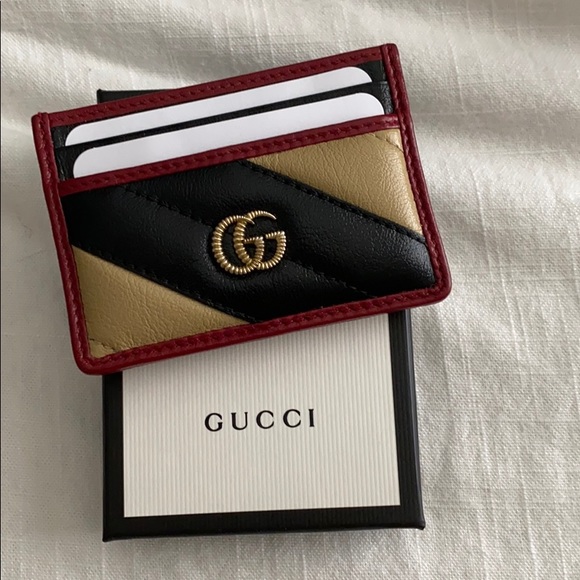 BLACK FRIDAY SALE Gucci GG Marmont Card Case